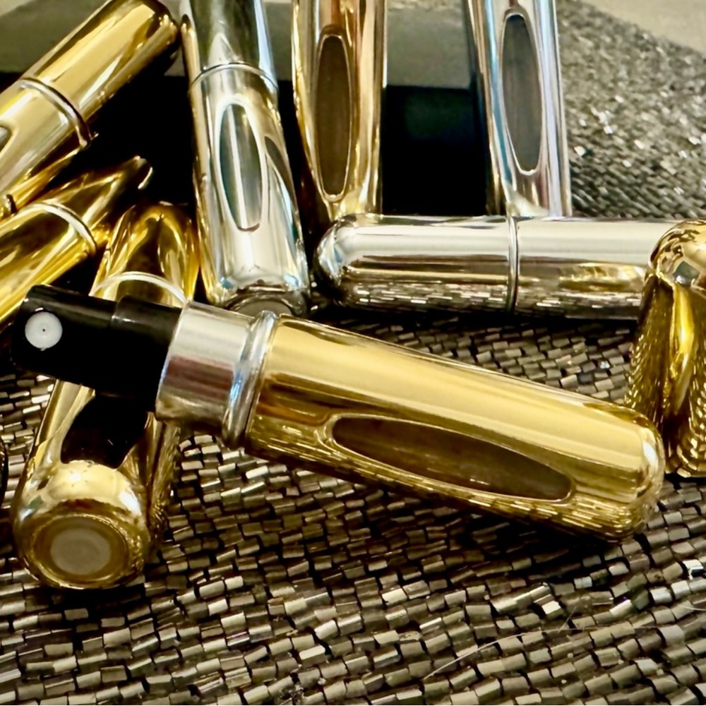 💖 Chic Gold or Silver mini portable perfume atomizer~ “Perfume on the GO”